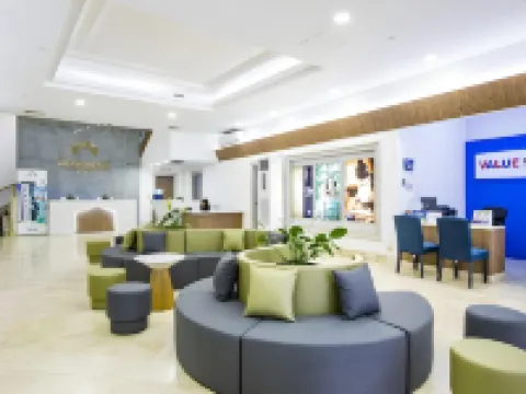 グランド プラザ ホテル タムニンのホテル