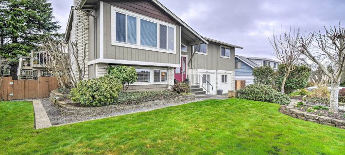Spacious Tacoma Getaway 2 Mi to Old Town! Hotels in Tacoma