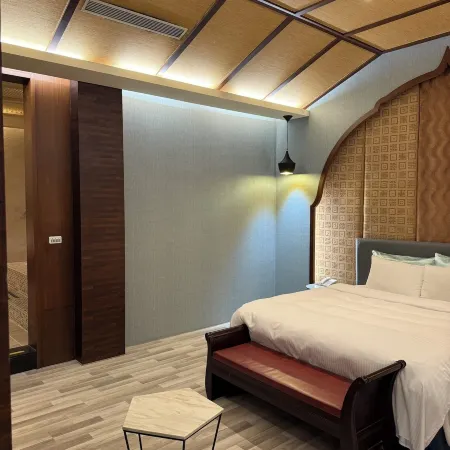 Her Home Spa Motel Douliu