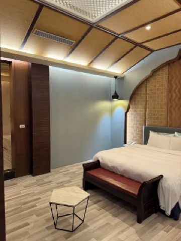 Her Home Spa Motel Douliu 台灣寺廟藝術館周辺のホテル