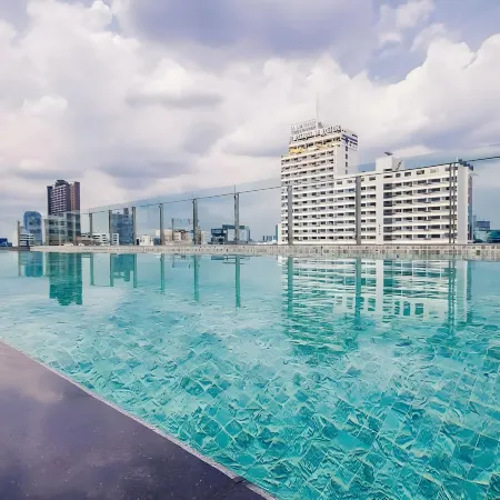 Pannarai Hotel Bangkok-Rangnam Отели рядом с достопримечательностью «Монумент Победы в Бангкоке»