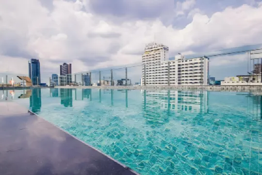 Pannarai Hotel Bangkok-Rangnam エアポートレールリンク・ラーチャプラーロップ駅周辺のホテル