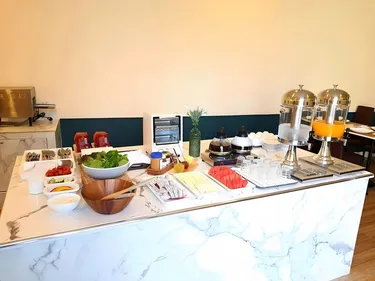 รูปภาพของโรงแรมต้นเงิน