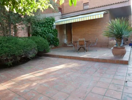 Beautiful apartment Comarruga - Costa Daurada Отели рядом с достопримечательностью «Camping Sant Salvador»