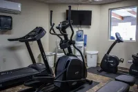 Cobblestone Suites - Oshkosh - Gym