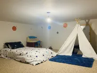 Blue Mountain Mansion House Hotels in Clearview