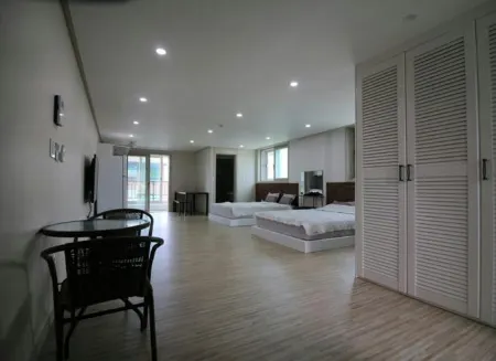 Geojedo Chunja Pension Отели рядом с достопримечательностью «Hallyeohaesang National Park»