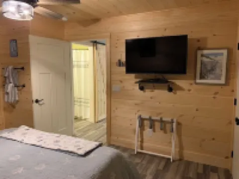 Decker Cove Cottage, New in 2020!