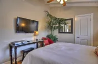 Clean & Highly Rated - Close to CDM Beach/Village, A/C&Garage