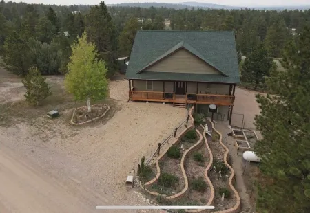 Charming 3-bedroom vacation home in Pine Haven