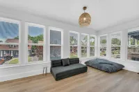 Sunroom~ 500mbps ~record player ~Office ~Keurig