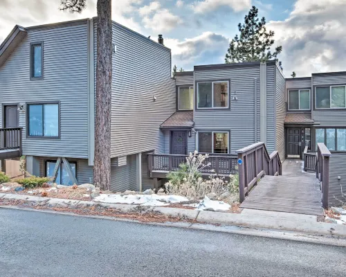2 Mi to Heavenly Mountain: Tahoe Retreat w/ Views Hotels in Stateline