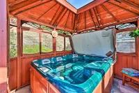 Chula Vista Studio w/ Hot Tub ~ 9 Mi to Downtown