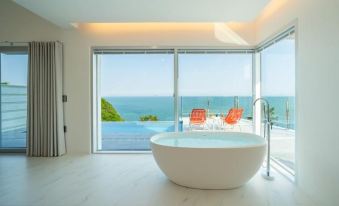 Namhae Poolvilla Yunseul