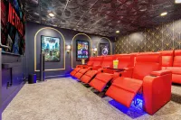 Speakeasy, Hot Tub, Theater, Pickle Ball, Sleeps 20
