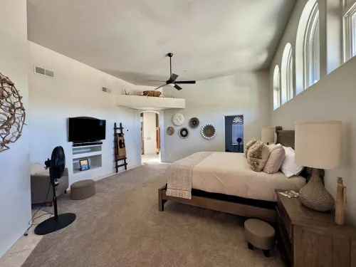 Private Desert Escape,  Heated Pool, Spa, Sunshine & Mountain View’s