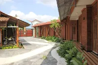 RedDoorz Syariah Near Akmil Magelang Hotels in Mertoyudan