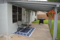 Spacious Home w/ Yard · 15 Min to Fort Worth Fun