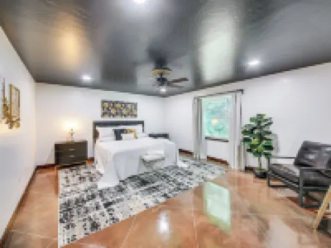 Relax, Reconnect & Explore: Modern Idaho House! Hotels in Boundary County