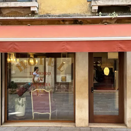 Hotel Il Moro di Venezia Отели рядом с достопримечательностью «Парк Пападополи»