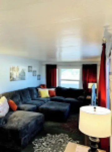 The Ranch-close to airport & fairgrounds 016290