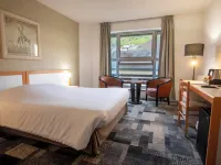 Hôtel Paradis Hotels near Sanctuary of Our Lady of Lourdes