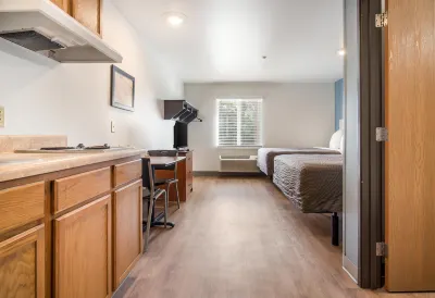 Extended Stay America Select Suites - Fort Myers Hotels near The Shops At Village Walk