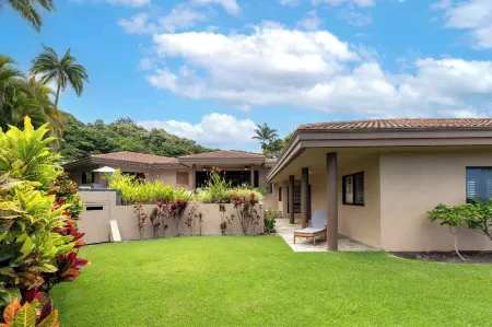 Hale Nene Pool, Hot Tub & Ocean Views!