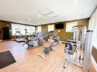 Designers Dream Home with Pool! Hotels in Arundel