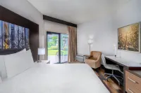 Aiden by Best Western @ Warm Springs Hotel and Event Center Hotels in Warm Springs