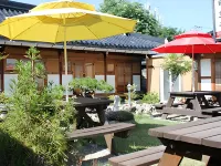 Gyeongju Rockheewon Hanok Stay Отели рядом с достопримечательностью «Ледяное хранилище Сокпинго»