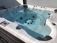 Sandy, UT home. Near the best skiing in the world