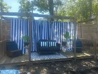 Chic tiny house with 2 bedrooms and 2 bathrooms. Perfect for an overnight stay.