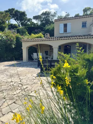 Le Fagneton - Provencal Seaview Villa Cote d’Azur.