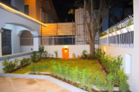 Entire 3BHK Duplex Villa Golf Course Road