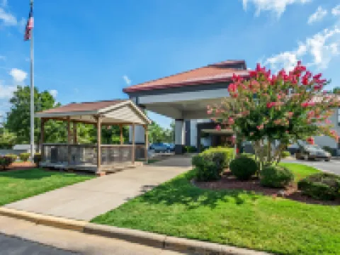 Red Roof PLUS+ Henderson Hotels in Vance County