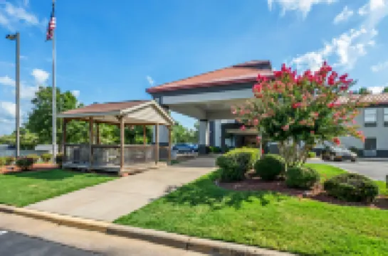 Red Roof PLUS+ Henderson