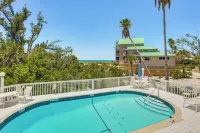 Beachfront Island Condo on Florida Gulf Coast - 3-Star