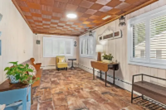 Andover in-town, 3-bedroom furnished home, single level living & 2-car garage