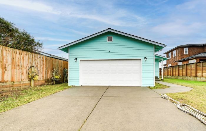 Beachfront Westport Home w/ Deck!