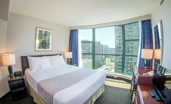 Rosedale on Robson Suite Hotel