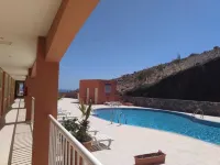 Grandchildren's house, sea view