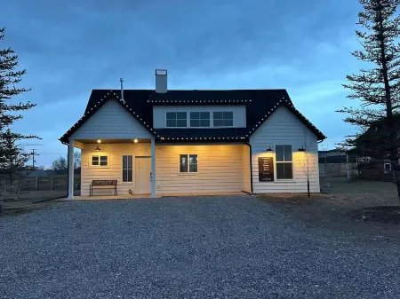 Grandpa's Farmhouse @ Stoney Farms -NO CHOREs Отели рядом с достопримечательностью «Panguitch»