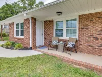 Charming 2-Bd 1-Ba home in Easley near GVL & Clemson w/ WiFi, Self check-in & AC Hotels in Easley
