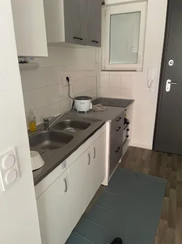 Clean, quiet accommodation with a garden