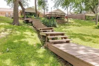 Cozy Up at the Bear’s Nest – Your Peaceful Retreat on the Brazos