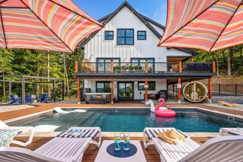 SummerFun! New Pool, JungleGym, Dome, HotTub&Sauna, Sleeps16+