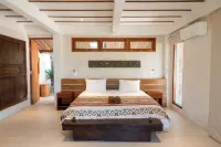 4 bedroom Rote Beach House Hotel a Rote Ndao Regency