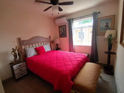 A New and Cozy Space The Greenidges' 1st FLR Các khách sạn ở Hastings