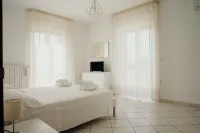 Di Luzio Holiday House